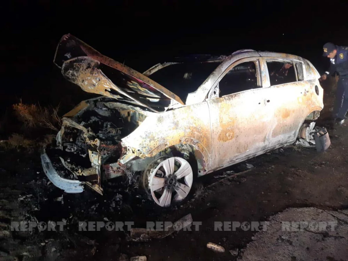 Sabirabadda avtomobil yanıb, ölən var