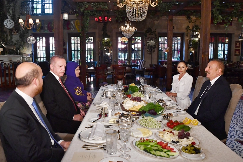 Dinner hosted on behalf of President Ilham Aliyev, First Lady Mehriban Aliyeva in honor of President Recep Tayyip Erdogan and his wife Emine Erdogan