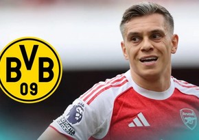 Borussia Dortmund weigh up move for Arsenal winger