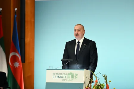 İlham Əliyev Berlində XV Petersberq İqlim Dialoqunun Yüksək Səviyyəli Seqmentində çıxış edib - YENİLƏNİB-5