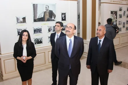Əbülfəs Qarayev Salyanda vətəndaşları qəbul edib
