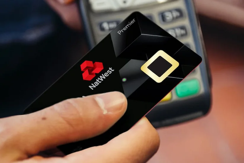 Azərbaycanda barmaq izi ilə təchiz edilmiş bank kartları istifadəyə verilə bilər
