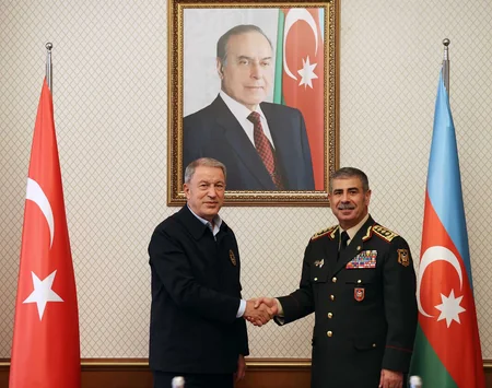 Hulusi Akar Azərbaycana gəlib