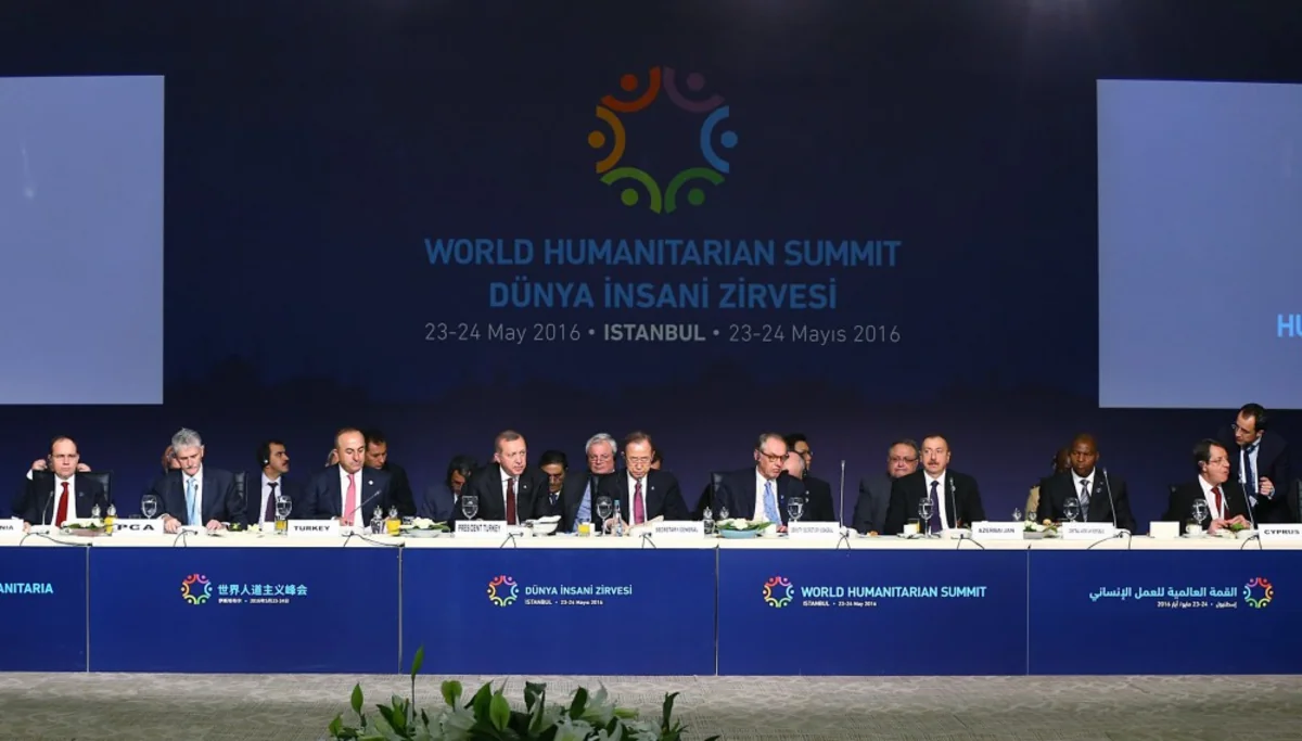 Prezident İlham Əliyev İstanbulda Dünya Humanitar Sammitində iştirak edir - FOTO