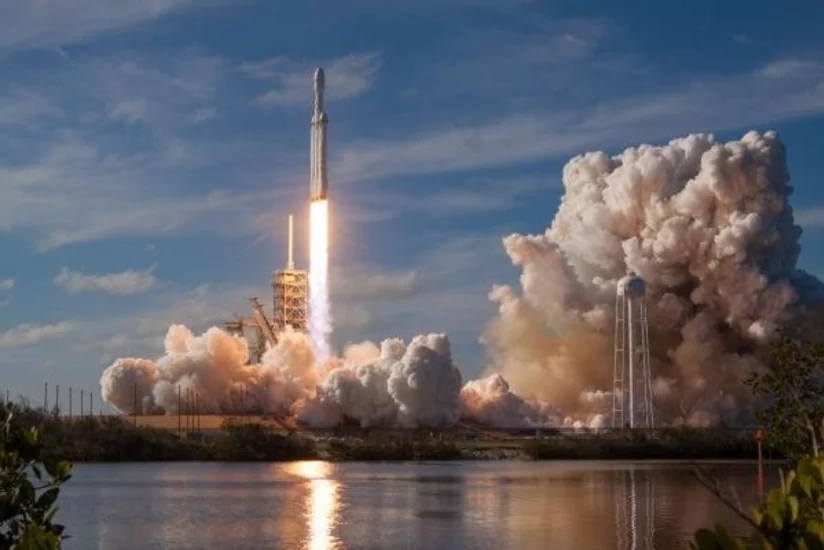 Запуск ракеты SpaceX с новой группой интернет-спутников Starlink перенесен на сутки