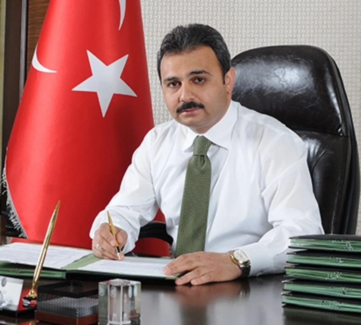 Türkiyədə daha bir bələdiyyə sədri istefa verib