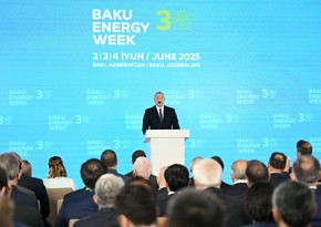 Prezident: “Bakı Enerji Həftəsi” artıq yeni yanaşmaların və beynəlxalq enerji dialoqunun formalaşdığı nüfuzlu forum kimi tanınır