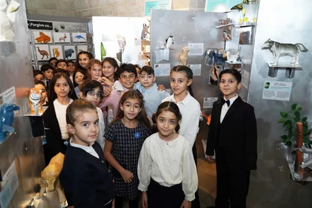 İçərişəhərdə “Qurama Art: EKO İnstalyasiya” sərgisinin açılışı olub