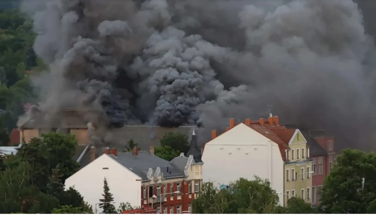 Almaniyada keçmiş operetta binası yanıb