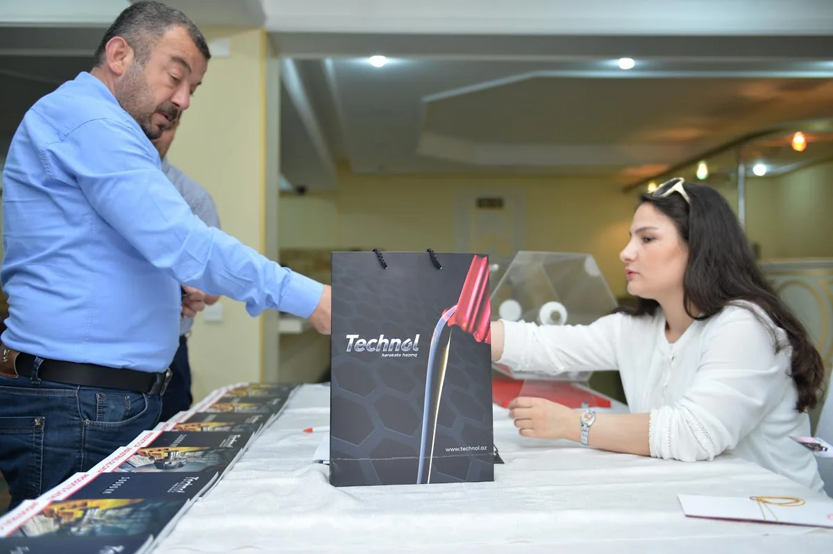 Technol ustalar üçün tədbir keçirib