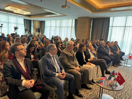 Türkiyədə yaşayan Azərbaycan icmasının nümayəndələri ilə görüş olub