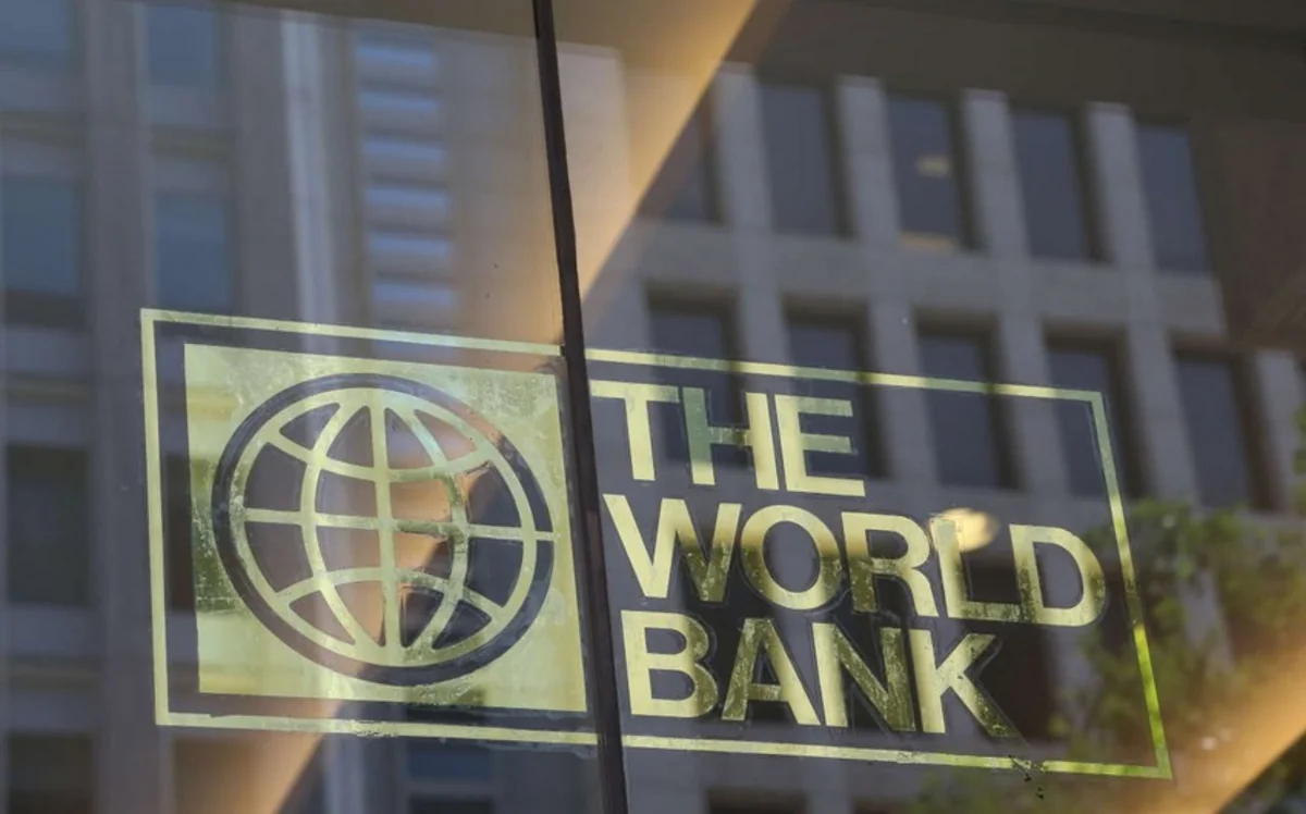 WB: Lira, ruble depreciation curbed external inflationary pressure on prices in Azerbaijan