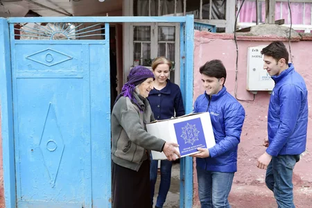 Heydər Əliyev Fondu ünvanlı sosial yardım alan ailələrə Novruz sovqatları paylayıb