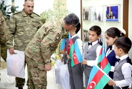 Müdafiə Nazirliyinin rəhbərliyi cəbhə bölgəsində səfərdədir - VİDEO