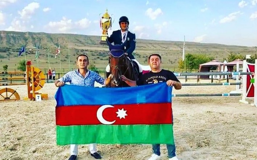 Azərbaycan idmançısı “Concorde 57” ləqəbli atla beynəlxalq turnirin qalibi olub