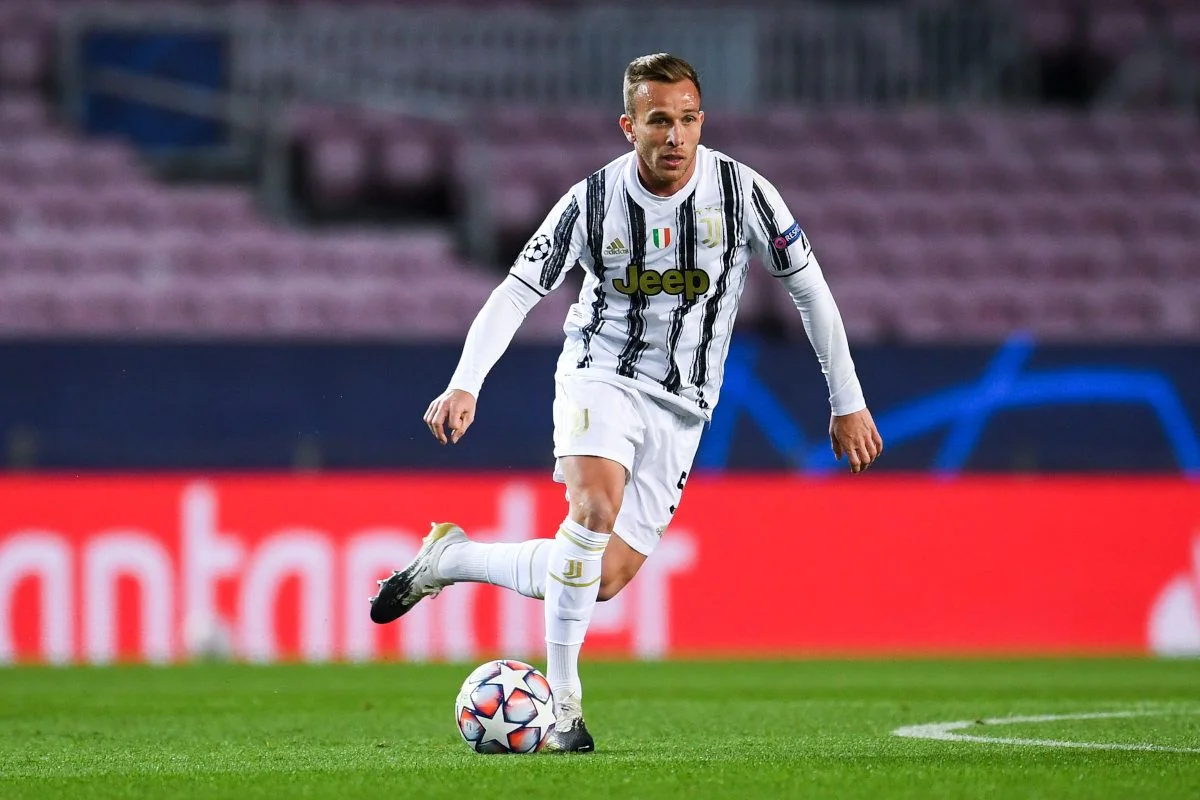 Yuventusun futbolçusu avtomobil qəzasına səbəb olub