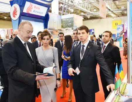 Prezident İlham Əliyev “AITF-2018” XVII Azərbaycan Beynəlxalq turizm və səyahətlər sərgisi ilə tanış olub - YENİLƏNİB - 2