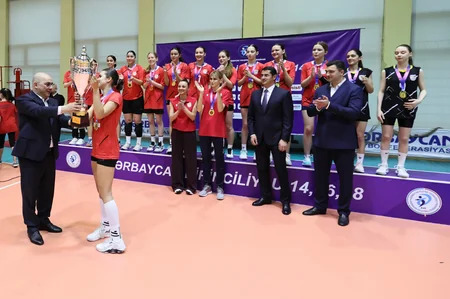 18 yaşadək voleybolçular arasında Azərbaycan çempionatına yekun vurulub