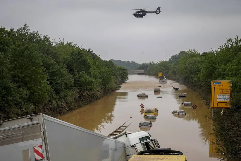 Наводнение привело к разливу нефти на западе Германии