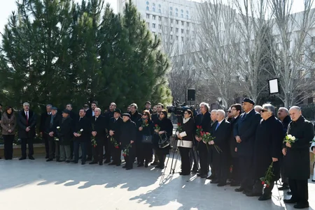 Prezident İlham Əliyev maestro Niyazinin Bakıda abidəsinin açılış mərasimində iştirak edib - YENİLƏNİB