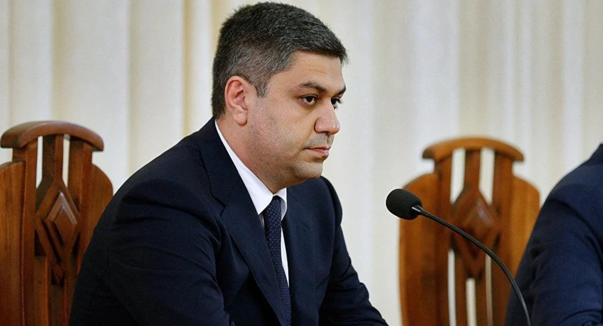 Müxalifət lideri: Paşinyan fəraridir və Qarabağı satdı