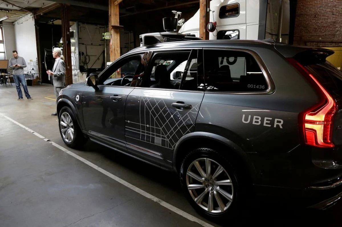 Uberin pilotsuz maşını ABŞ-da piyadanı vuraraq öldürüb - VİDEO