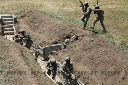Azərbaycan komandoları döyüşə hazırdır: Görünmədən görmək, ölmədən öldürmək!