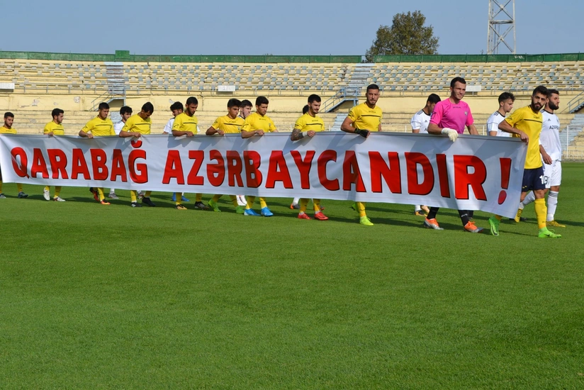 Kəpəz klubu oyuna “Qarabağ Azərbaycandır!” yazılı plakatla çıxıb
