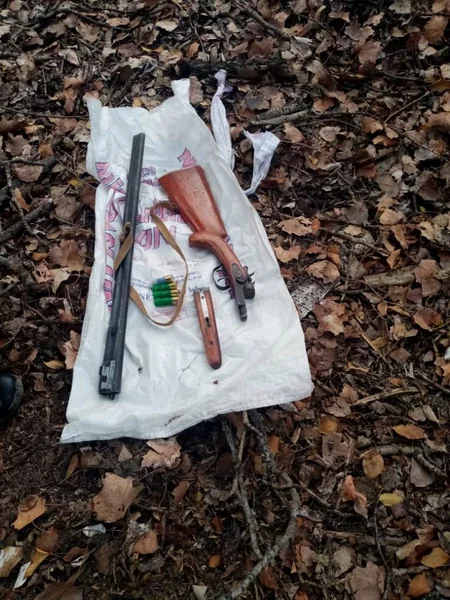 DSX: Sərhədyanı ərazilərdə 9 kq narkotik və 3 ədəd silah aşkar olunaraq götürülüb