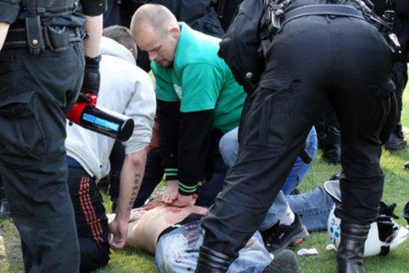 ​Polşada polis futbol fanatına atəş açıb – VİDEO