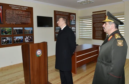 Президент Ильхам Алиев ознакомился с условиями, созданными в военном городке Н-ской воинской части ВВС минобороны