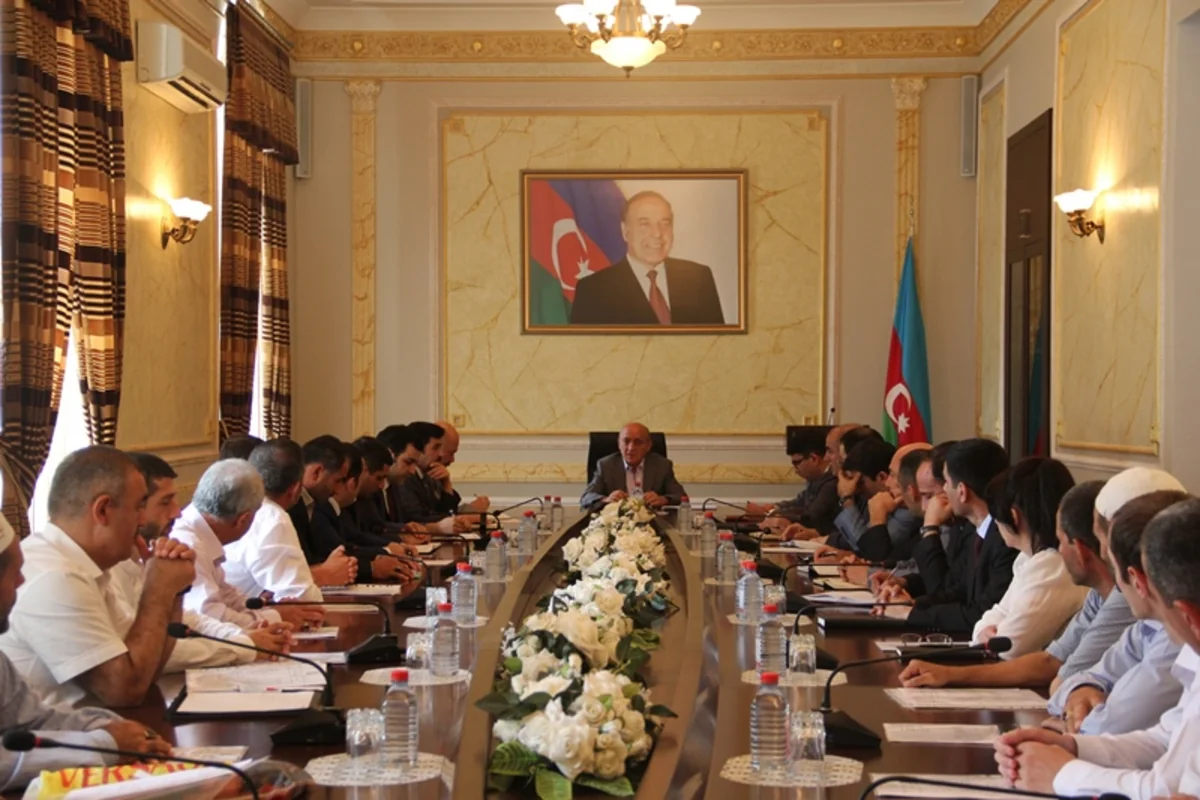 Yeni qeydiyyatdan keçən 17 dini icmaya şəhadətnamələr təqdim olunub