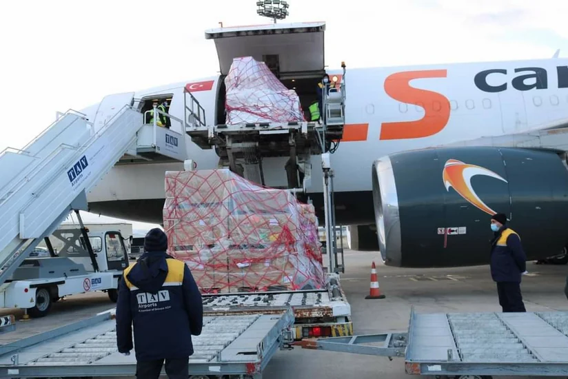 Gürcüstana koronavirus peyvəndinin ilk partiyası çatdırılıb