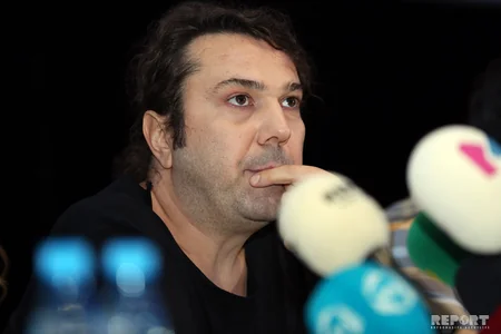 Türkiyənin tanınmış müğənnisi Bakıda filmə çəkilib