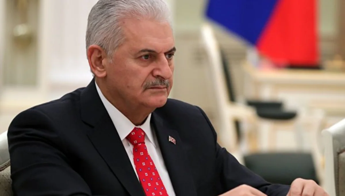 Бинали Йылдырым обсудил с вице-президентом США удары по Сирии