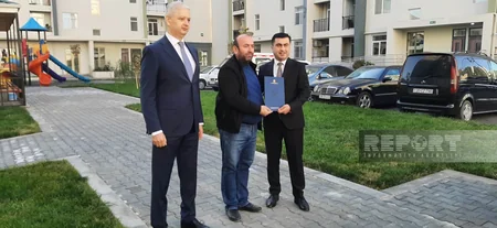 Gəncədə şəhid ailələrinə və müharibə əlillərinə 30 mənzil təqdim edilib