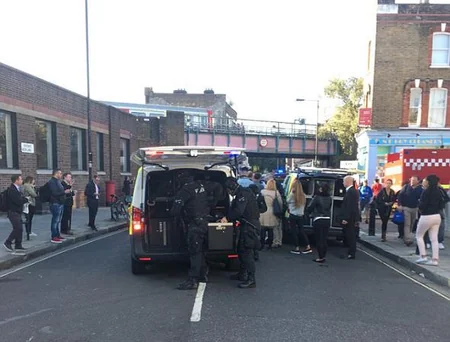 London metrosundakı terror hücumundan sonra 18 nəfər xəstəxanaya yerləşdirilib - YENİLƏNİB-5