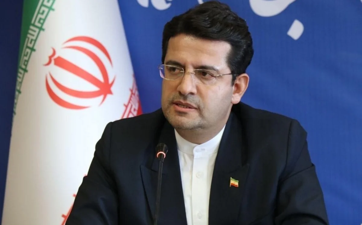 İranın Azərbaycandakı səfiri Tehranın İrəvandakı diplomatına cavab verib