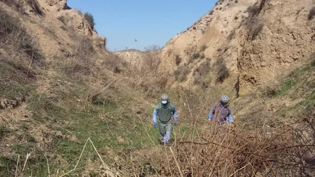 Naftalanda 10 raket tapılıb