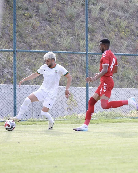“Araz-Naxçıvan” Türkiyədə növbəti matçını keçirib