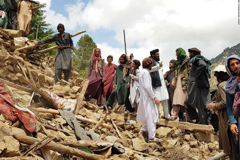 Magnitude 6.2 quake hits Afghanistan