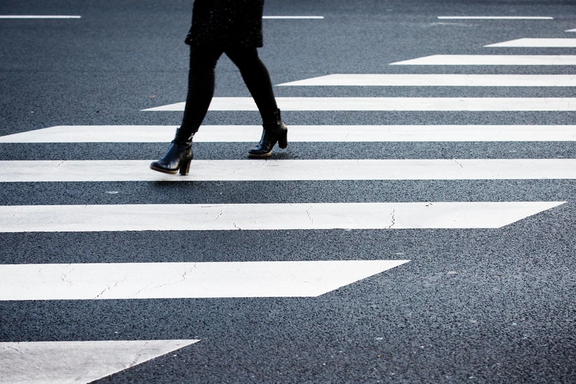 Nərimanovda 35 yaşlı qadını avtomobil vurub