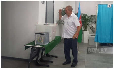 Zabuxda seçicilər səsvermə hüququndan istifadə edirlər