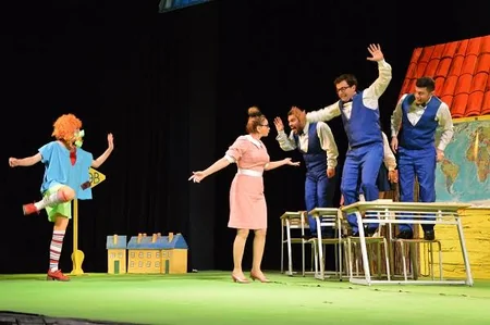 Gənc Tamaşaçılar Teatrı Dünya Uşaq və Gənclər Teatr Günü üçün xüsusi repertuar tərtib edir