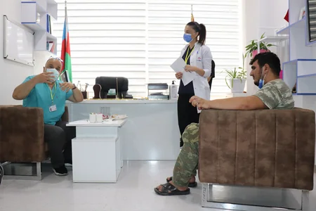 Dünya şöhrətli azərbaycanlı həkimlər Bakıda qaziləri müayinə edirlər