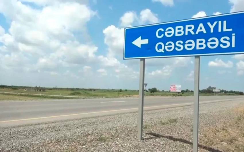Biləsuvarda məcburi köçkünlərin məskunlaşdığı qəsəbələrdən 14 ailə Cəbrayıla köçürülüb