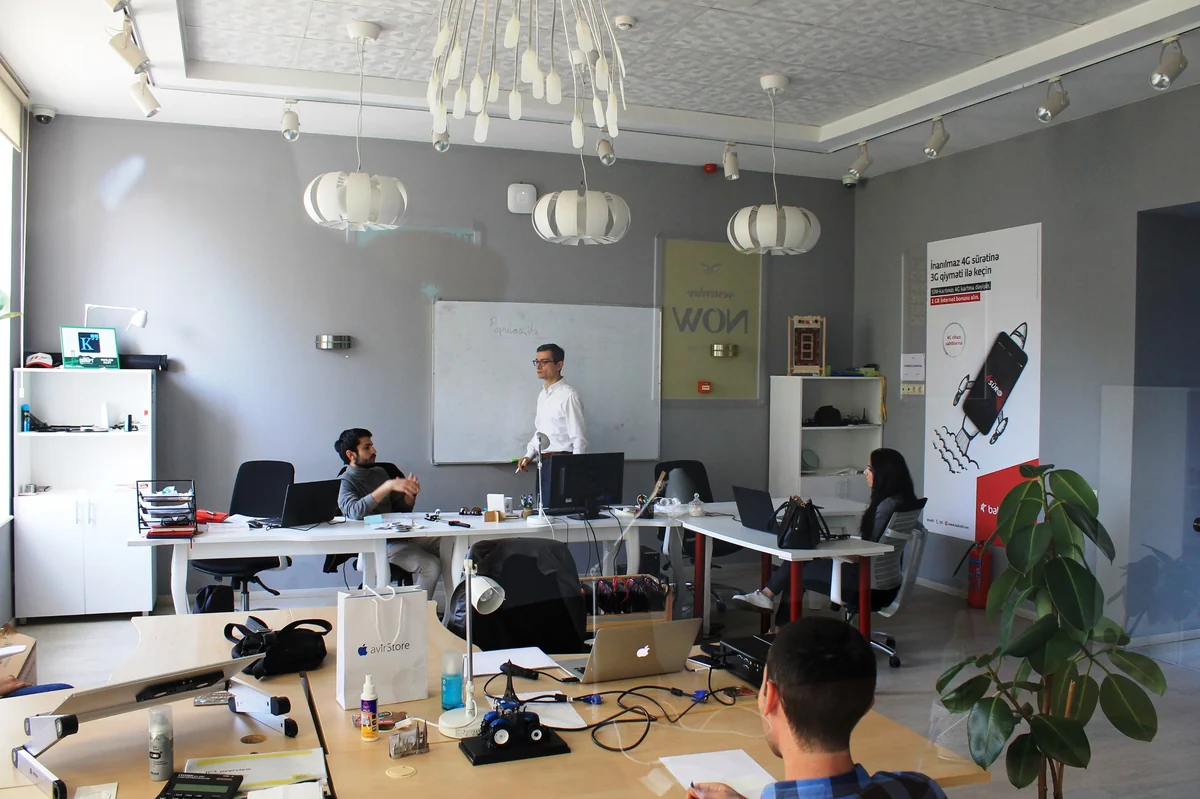 Gənc developerlər “AppLab” sayəsində layihə idarə edilməsinin əsaslarını öyrəniblər