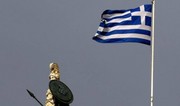 Власти Греции отменили статус беженца для десятков этнических турок 