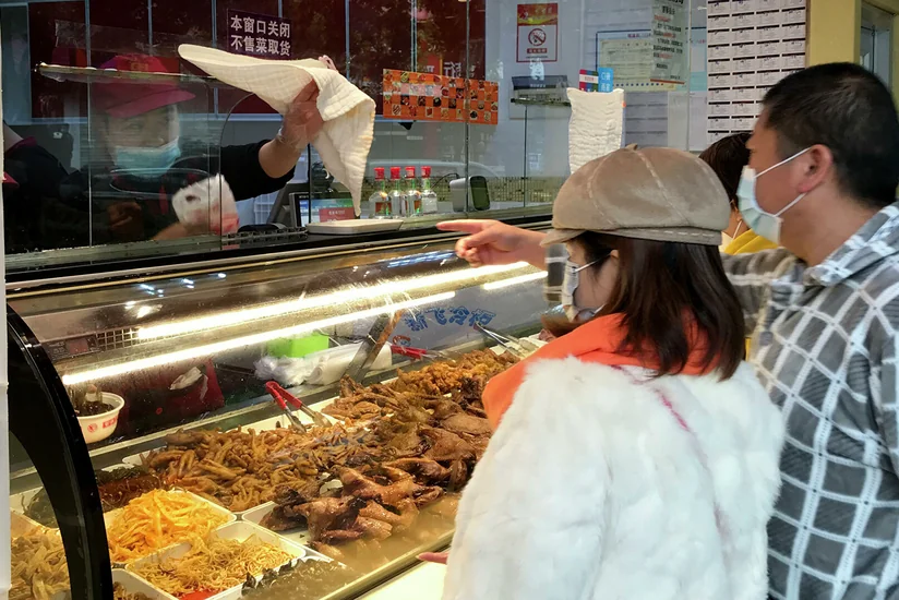 В Китае начнут штрафовать за пропаганду обжорства