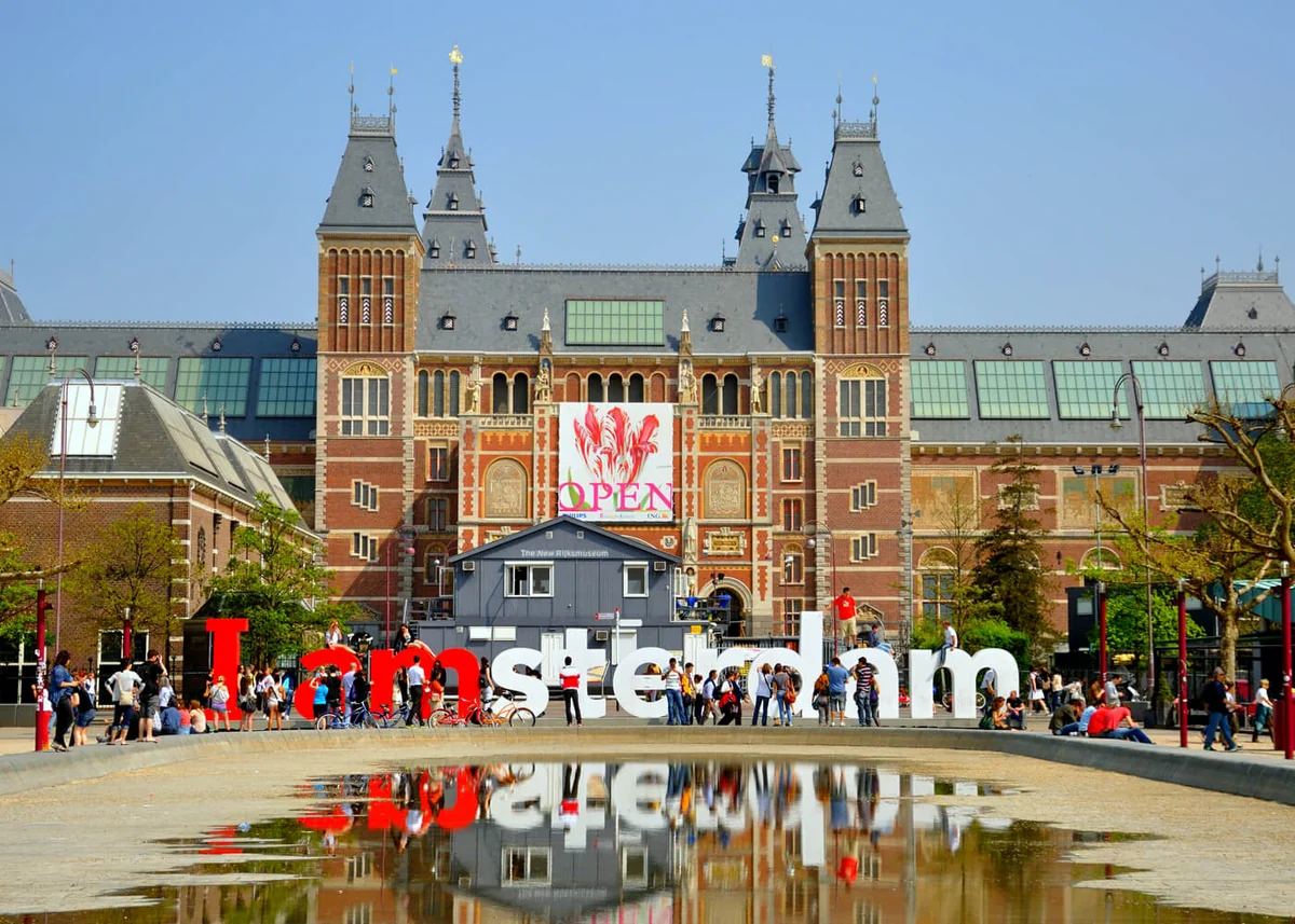 Armenian woman deported from Netherlands, her two children hidden